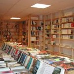 Restez à l’affût des succès de librairie